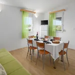 Feriehus Awesome In *